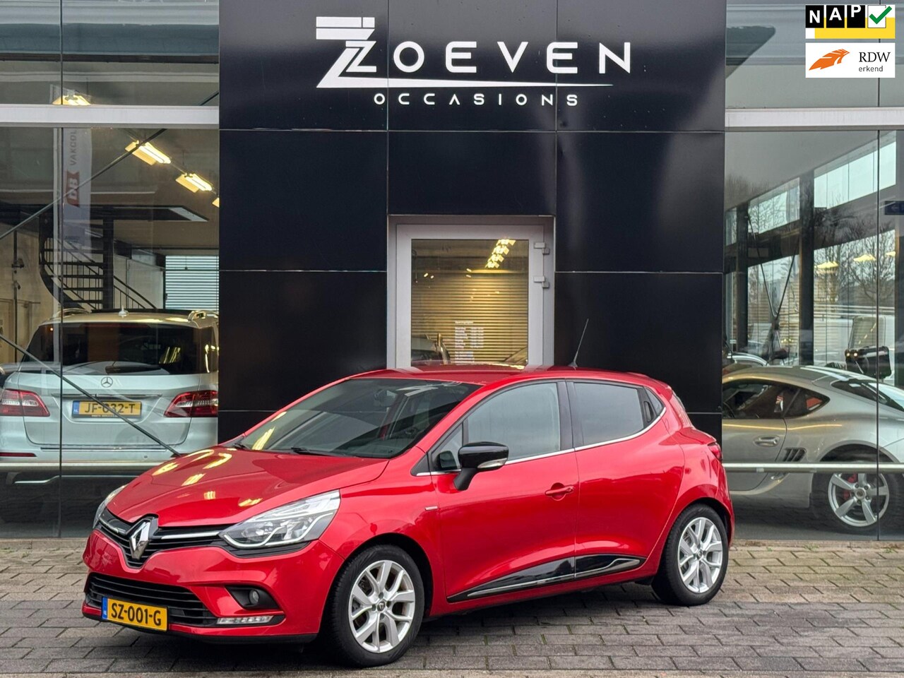 Renault Clio - 0.9 TCe Limited 0.9 TCe Limited - AutoWereld.nl