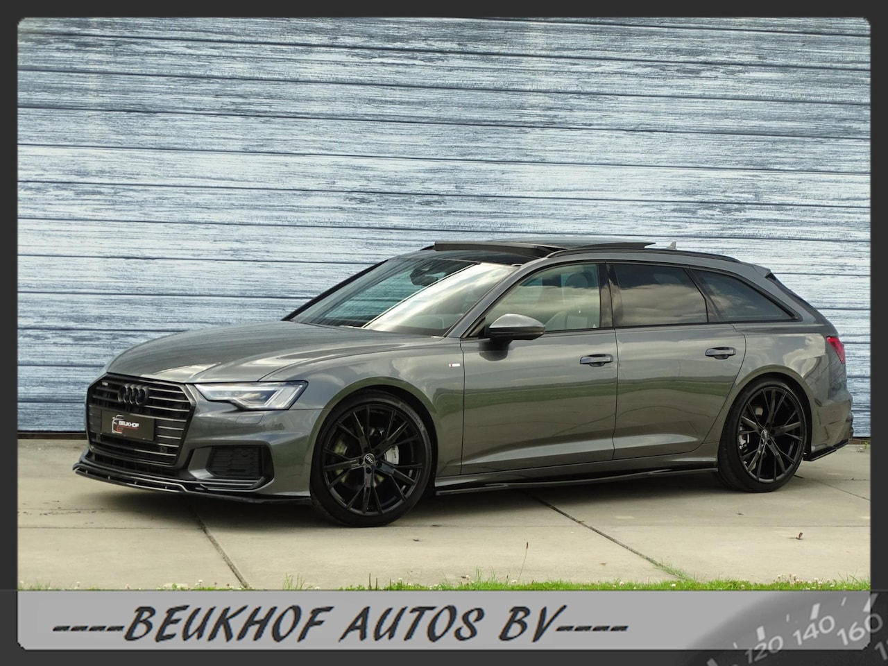 Audi A6 Avant - TFSI Sport S-line 300Pk Pano Trekhaak Carplay - AutoWereld.nl