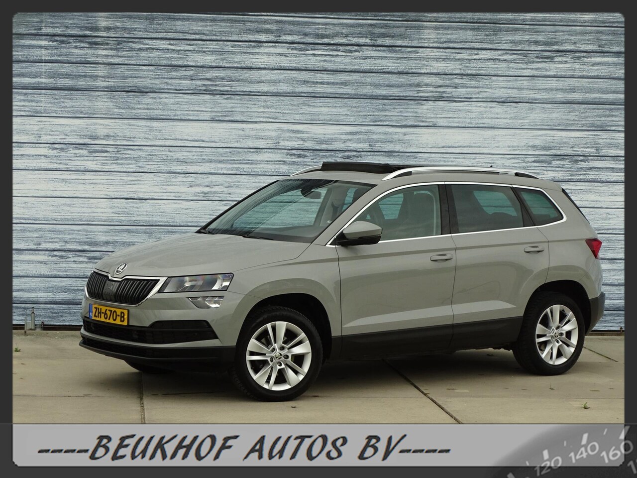 Skoda Karoq - 1.5 TSI ACT Ambition Dsg Business Carplay Pano - AutoWereld.nl