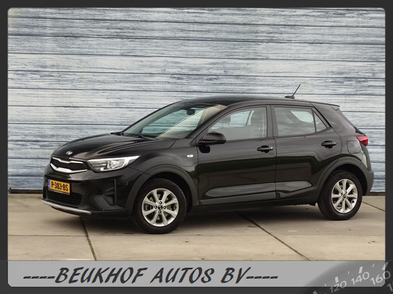 Kia Stonic - 1.2 Benzine PlusLine Navigator Carplay Cruise Control - AutoWereld.nl