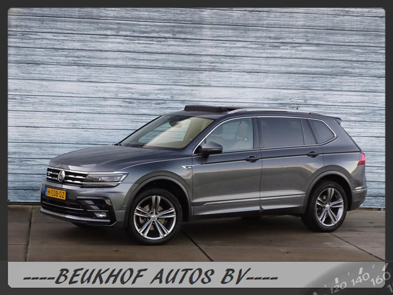 Volkswagen Tiguan Allspace - 1.5 TSI R-line Trekhaak Pano Leer - AutoWereld.nl