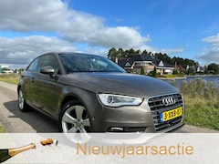 Audi A3 Sportback - 2.0 TDI 150 PK Ambition Pro Line S Adap.Cruise / Stoelverwarming / Automaat