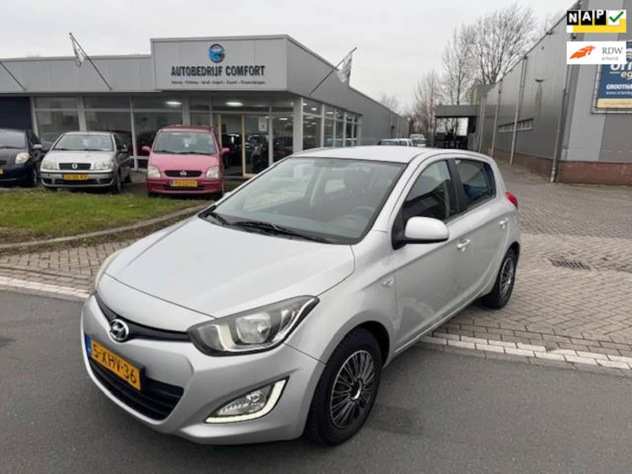 Hyundai i20 - 1.2i Business Edition 2013 - AutoWereld.nl