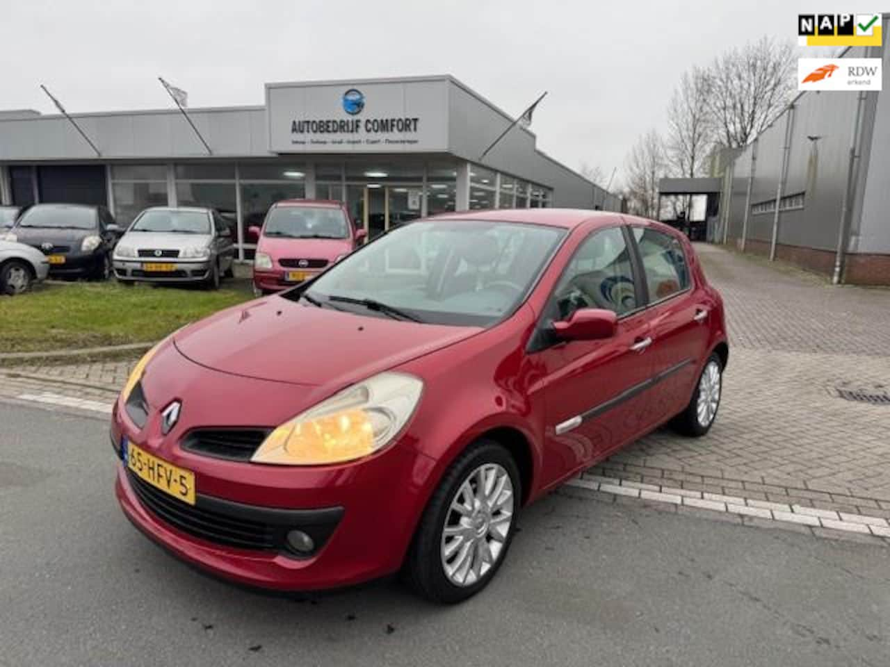 Renault Clio - 1.2 TCE Rip Curl 1.2 TCE Rip Curl - AutoWereld.nl