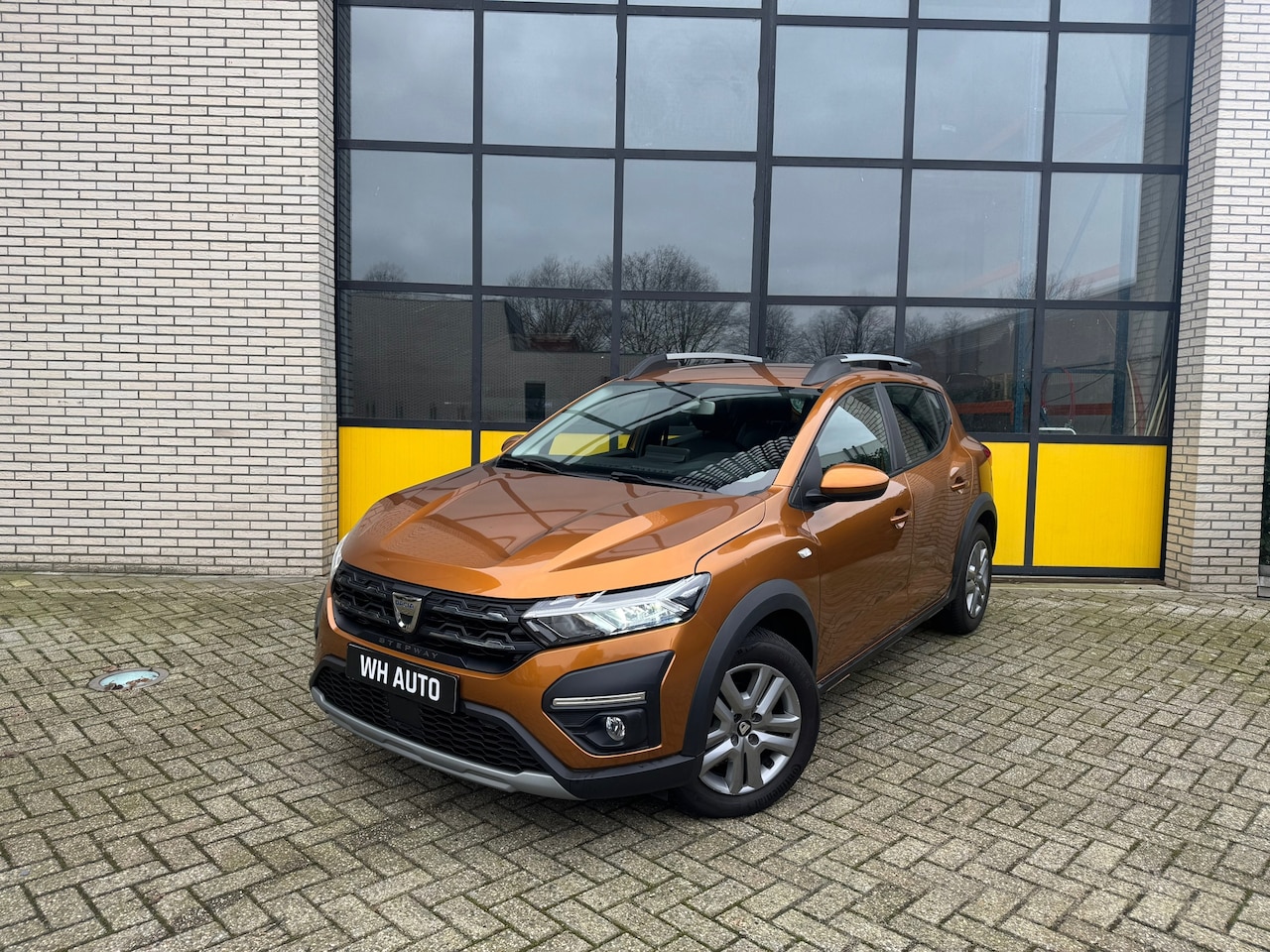 Dacia Sandero Stepway - 90PK Comfort, Automaat, Full Led - AutoWereld.nl