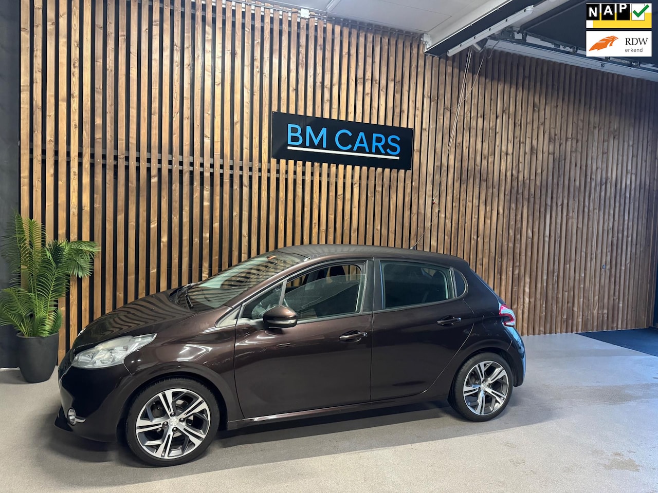 Peugeot 208 - 1.2 VTi Access Airco|Pdc| Cruise - AutoWereld.nl