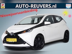 Toyota Aygo - 1.0 VVT-i x-play / Airco / Camera / 5 Deurs