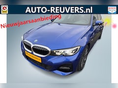 BMW 3-serie - 320e High Executive / LED / Leder / Navi / CarPlay