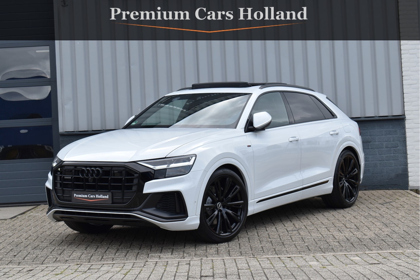 Audi Q8 - 55 TFSI e Quattro 381 Pk S-Line Black Ed RS-Stoel Soft-Close Pano Luchtvering Keyless ACC - AutoWereld.nl