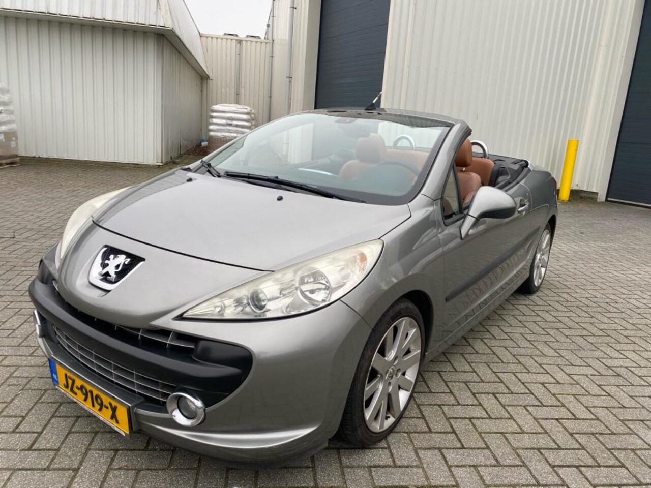 Peugeot 207 CC - 1.6 VTi Féline / AUT / Leer - AutoWereld.nl