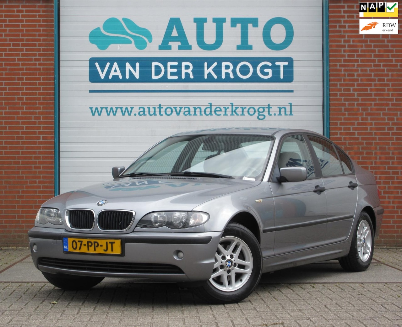 BMW 3-serie - 316i Black&Silver II, NL auto, 2e Eig, Lage KM, Youngtimer - AutoWereld.nl