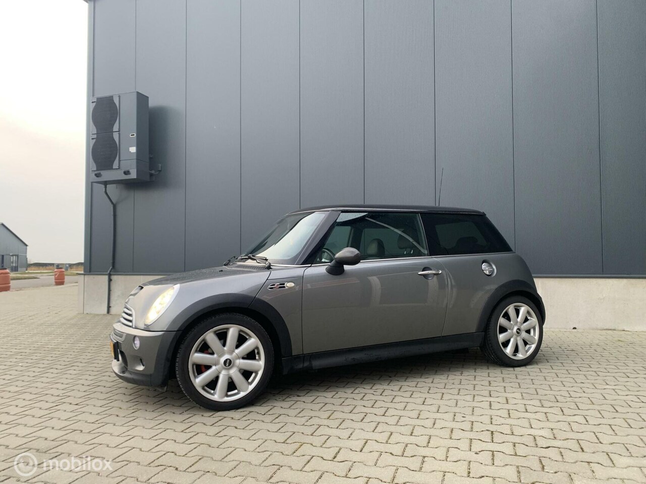 MINI Cooper S - Mini 1.6 Nieuwe APK, lage wegenbelasting - AutoWereld.nl