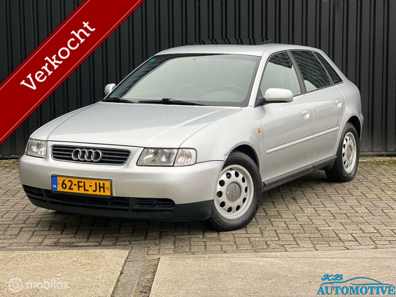 Audi A3 - 1.6 Attraction |NIEUWE APK|OPEN DAK| - AutoWereld.nl