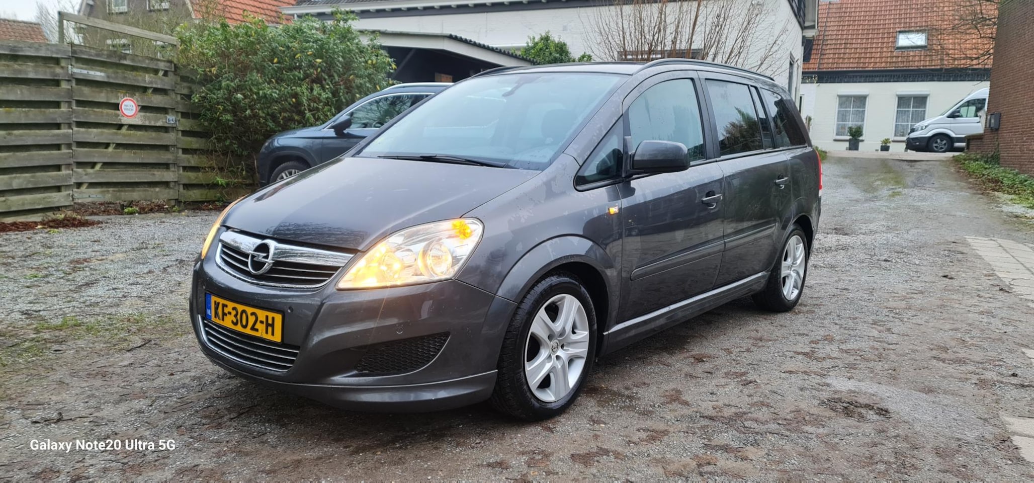 Opel Zafira - 1.8 Executive Opel Zafira 1.8i 16V 7 pers AIRCO - AutoWereld.nl