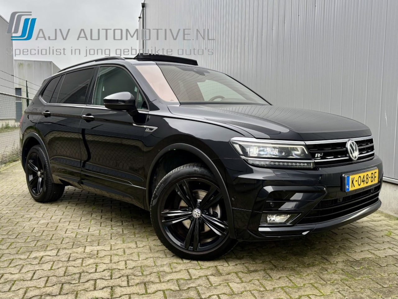 Volkswagen Tiguan Allspace - 1.5 TSI AUT R-LINE 7PERS. BLACK STYLE / PANODAK - AutoWereld.nl