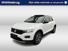 Volkswagen T-Roc - 1.0 TSI Style / PANO/ PARK. SENSOREN/ DODE HOEK/ LED/ STOEL VERWARM./ ADAPT. CRUISE/ APP-C