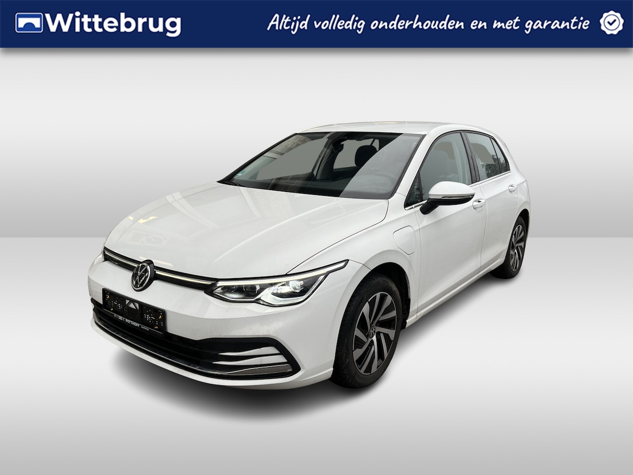 Volkswagen Golf - 1.4 eHybrid Style / AUTOMAAT/ PARK. SENSOREN/ ERGO ACTIVE/ MEMORY SEATS/ DODE HOEK/ MATRIX - AutoWereld.nl