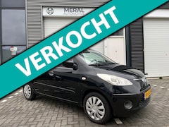 Hyundai i10 - 1.1 Dynamic Cool Airco NAP Stuurbekr