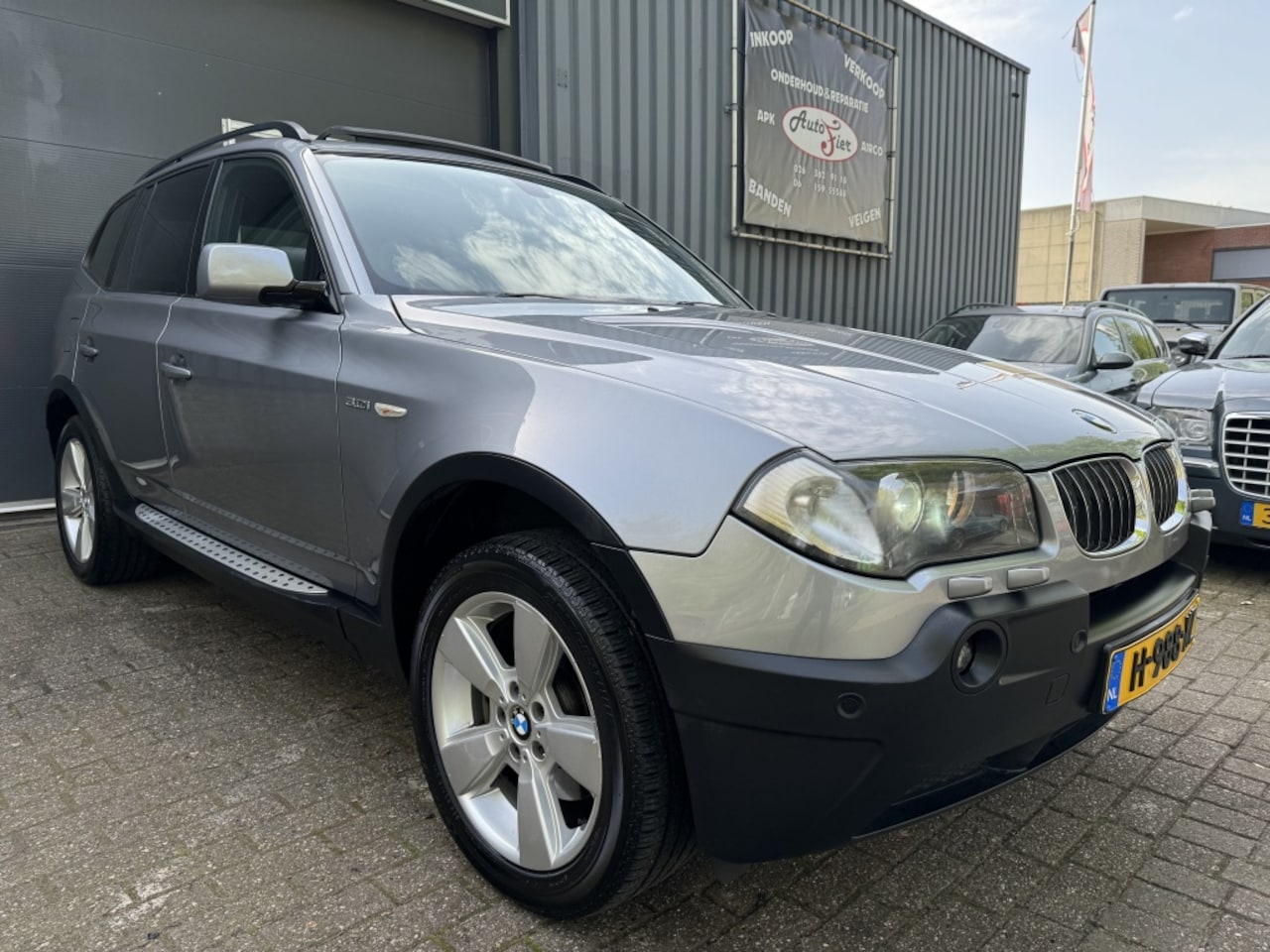 BMW X3 - 3.0i X-Drive High Executive AUT/Panorama. - AutoWereld.nl