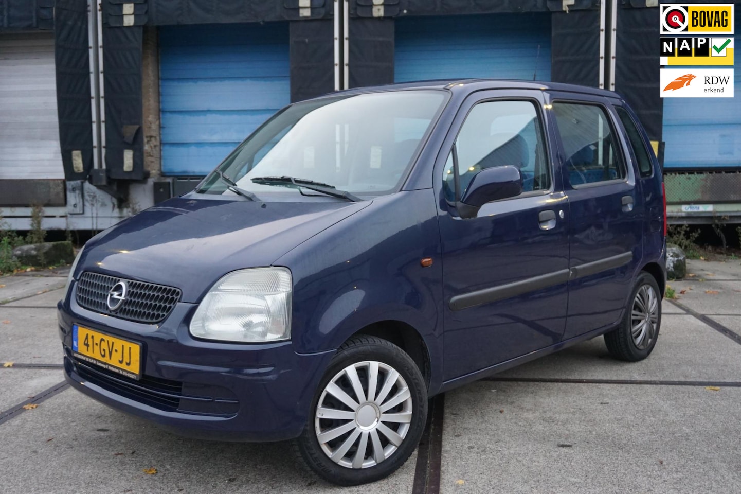 Opel Agila - 1.0-12V Comfort * 5 drs * Trekhaak * - AutoWereld.nl