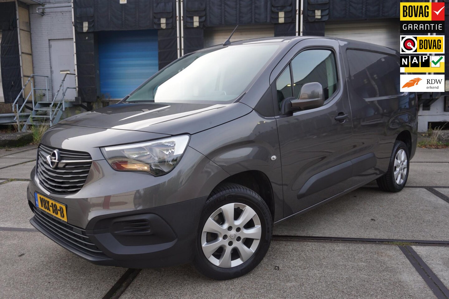 Opel Combo - 1.5D L2H1 Edition * CarPlay * Airco * Navi * - AutoWereld.nl