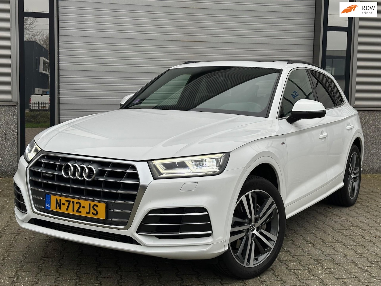 Audi Q5 - 2.0 TFSI quattro S_line Pano Xenon Trekhaak Cruise - AutoWereld.nl