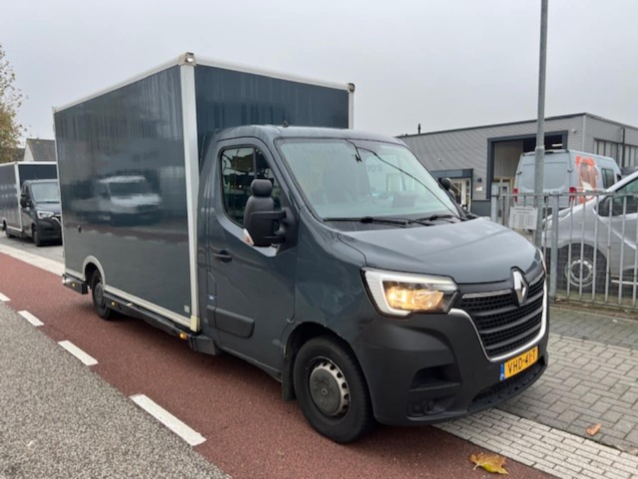 Renault Master - T35 2.3 dCi 150 L3H2 KOFFER BOX KLIMA EURO6 - AutoWereld.nl