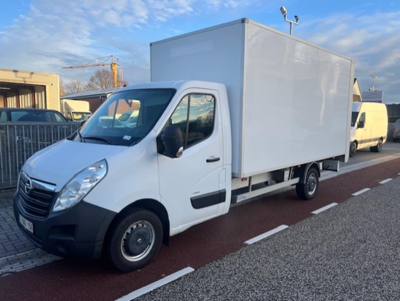 Opel Movano - 2.3 CDTI 96KW KOFFER LAADKLEP LBW KLIMA EURO6 - AutoWereld.nl