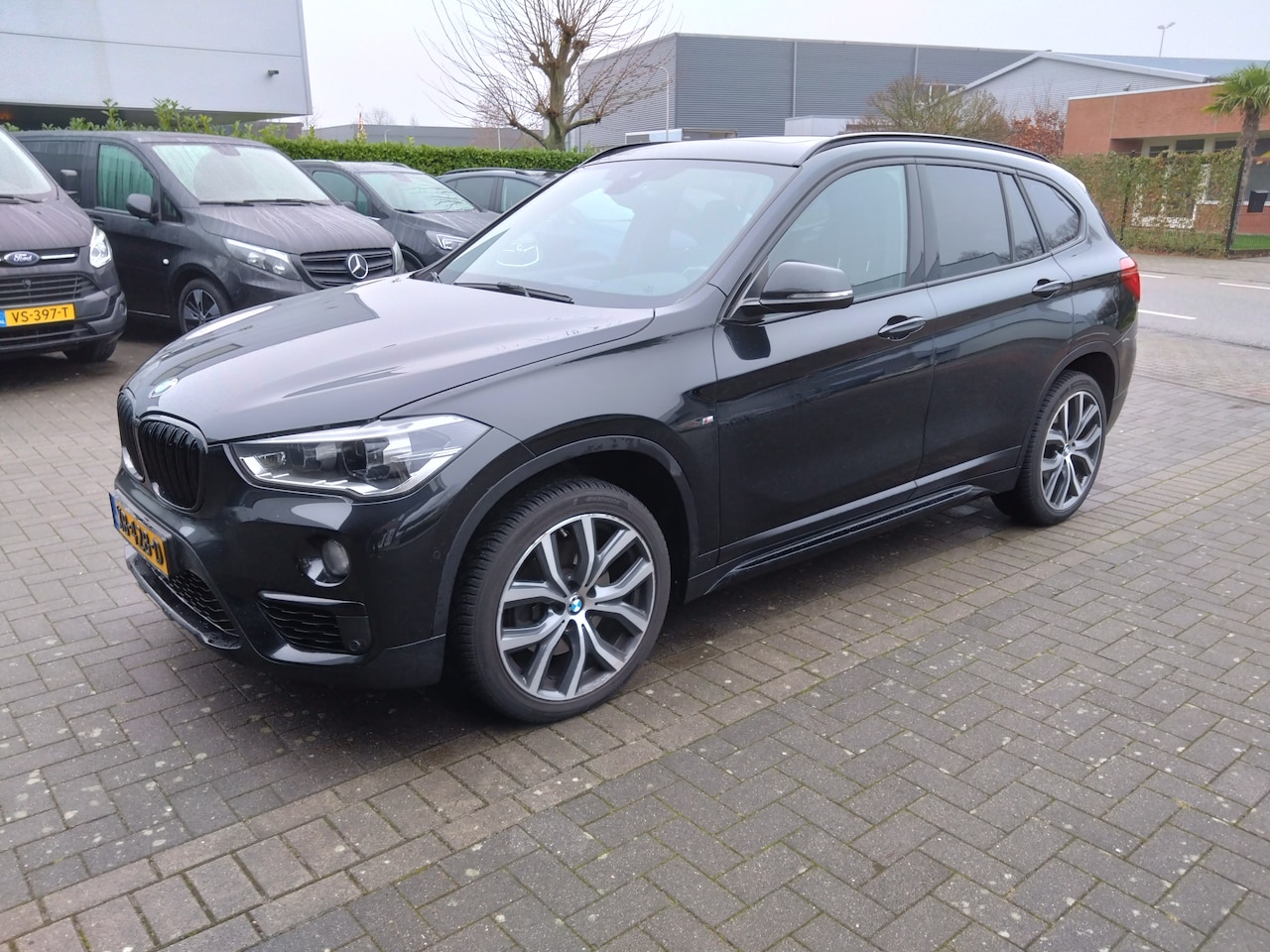 BMW X1 - 2.0i sDrive High Executive X-Line - AutoWereld.nl