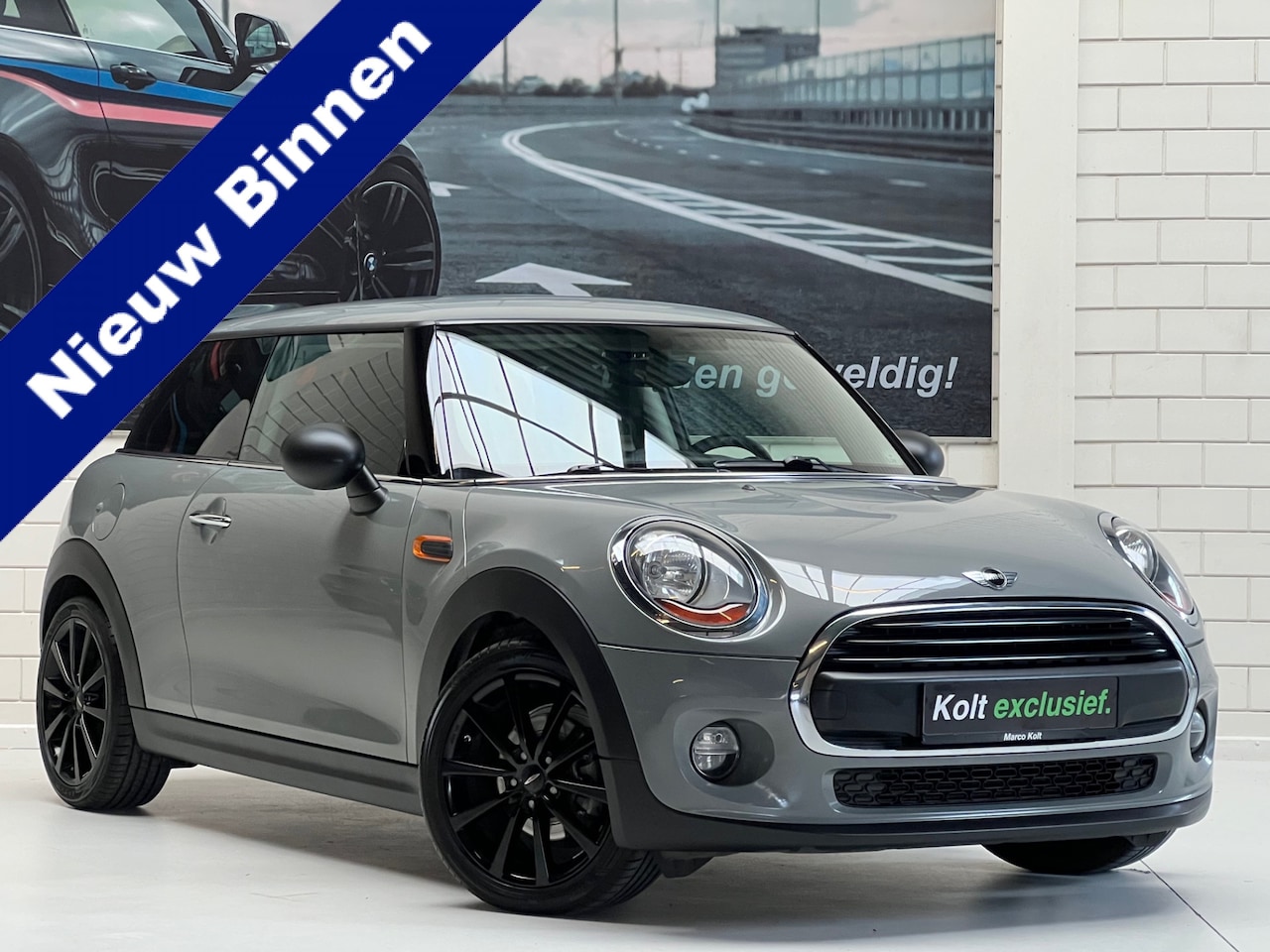 MINI One - Mini 1.2 Pepper Business Turbo 102 PK / Airco / Navigatie / 17" Black Spoke Velgen / Moonw - AutoWereld.nl