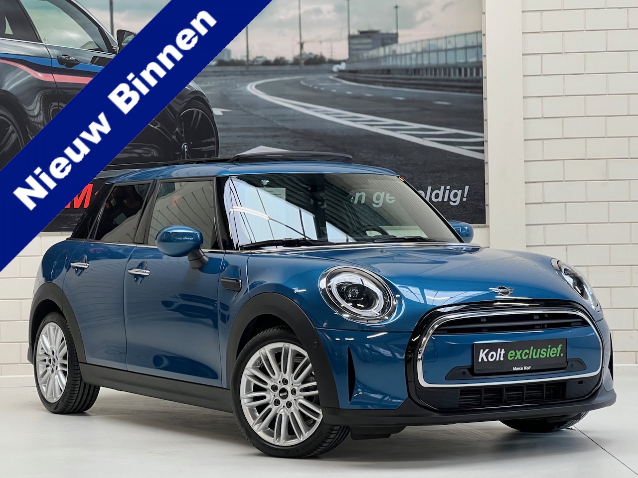 MINI One - Mini 1.5 Chili Automaat 102 PK Turbo 5 Deurs / Airco / Navigatie / Panoramadak / 17" LM Ve - AutoWereld.nl