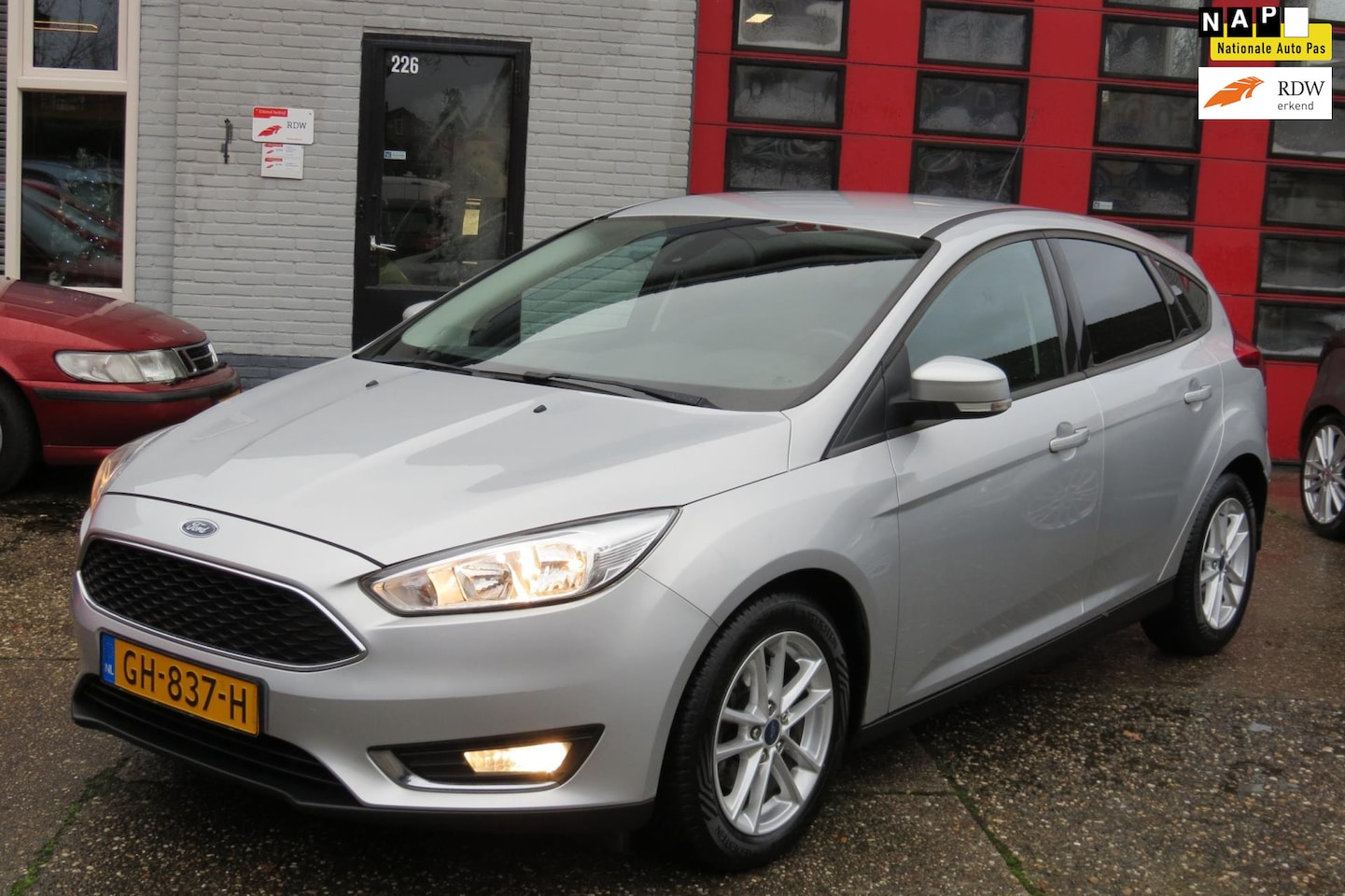 Ford Focus - 1.0 Trend Edition 1.0 Trend Edition, 76.000 km ,NL AUTO, NAVI - AutoWereld.nl