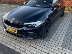 BMW 5-serie Touring - 520i Executive Edition BMW 520i Touring M performance| Modeljaar 2020| Black Pack| Panoramadak| Dealeronderhouden