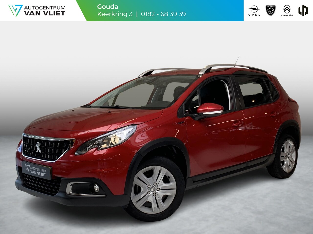 Peugeot 2008 - 1.2 TURBO Signature | Trekhaak | Apple Carplay/Android Auto | Navigatie | Bluetooth - AutoWereld.nl