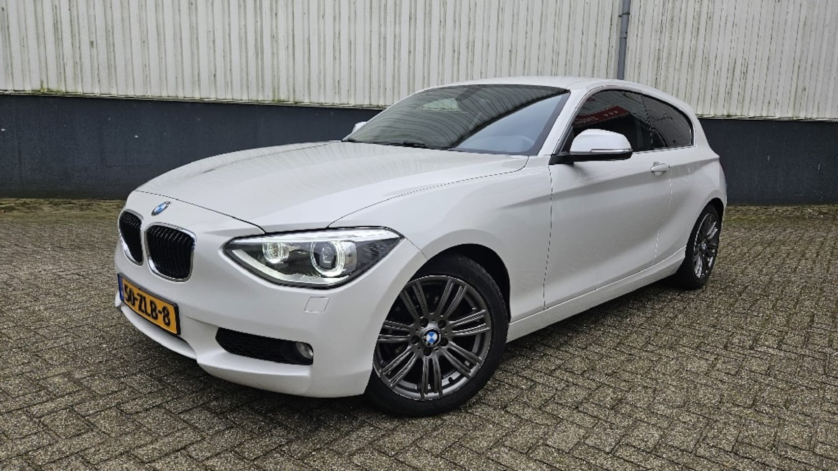 BMW 1-serie - 114i EDE Business+ nw distributie ketting - AutoWereld.nl