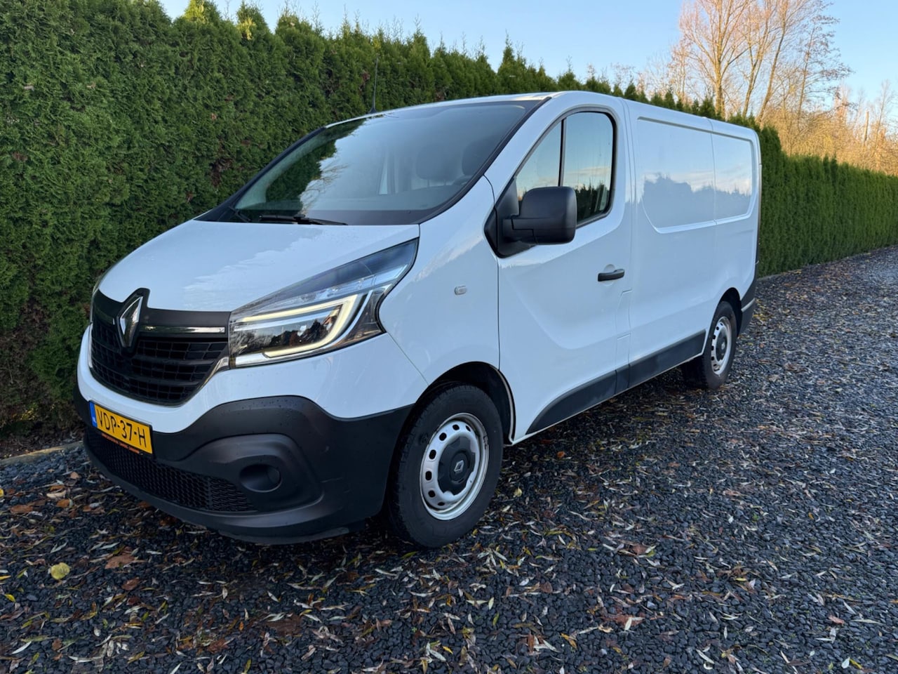 Renault Trafic - 1.6 dCi T27 L1H1 Comfort Airco Trekhaak Led - AutoWereld.nl