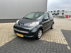 Peugeot 107 - 1.0-12V Millesim 200 / Airco / 5-Deurs