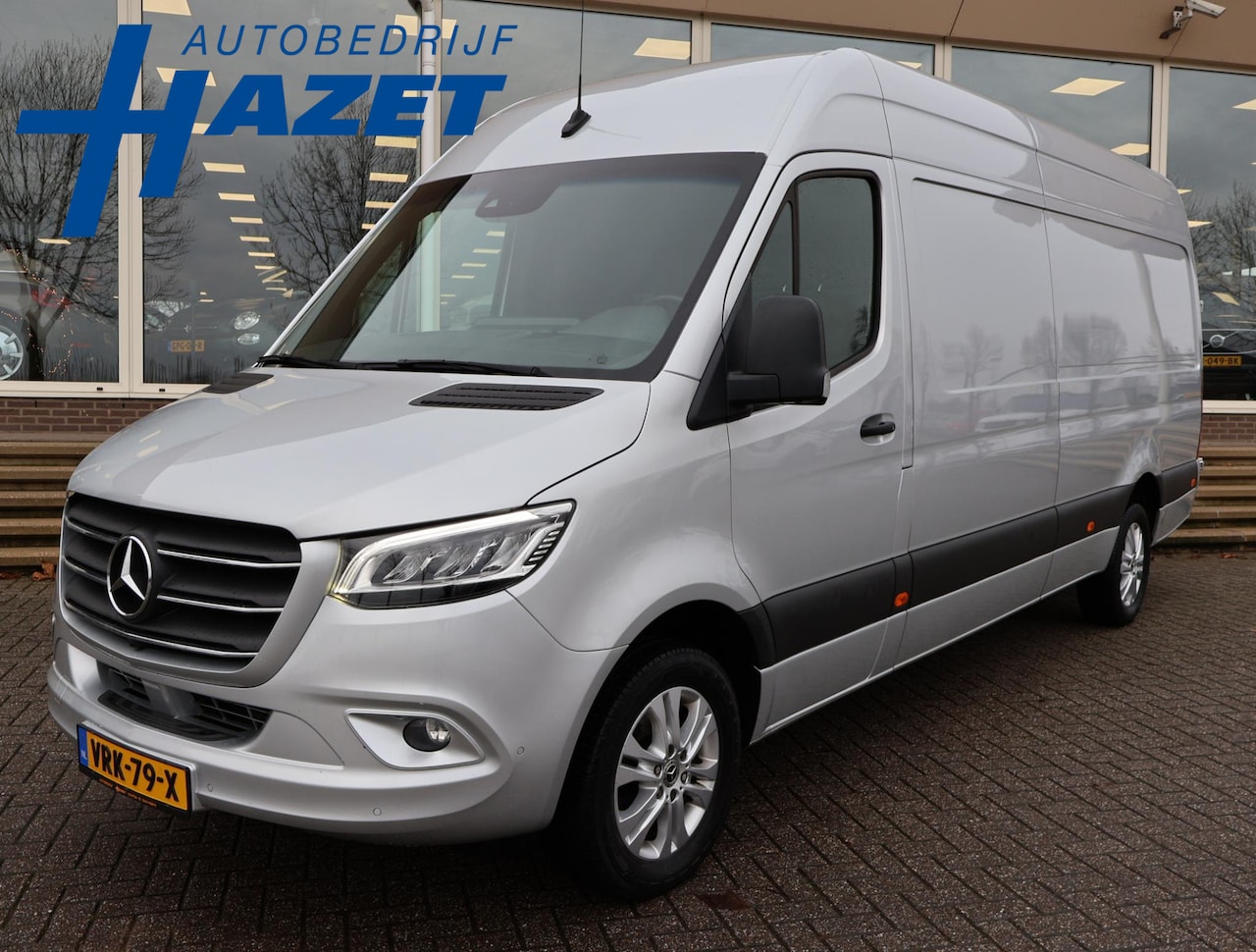 Mercedes-Benz Sprinter - 319 3.0 CDI V6 190 PK AUT. L3H2 + DISTRONIC / LED / 360 CAMERA / BREEDBEELD MBUX - AutoWereld.nl