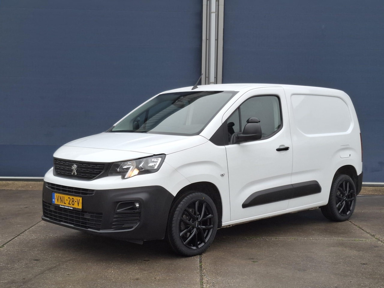 Peugeot Partner - 1.5 BlueHDI Premium AIRCO / N.A.P / TREKHAAK / EURO 6 - AutoWereld.nl