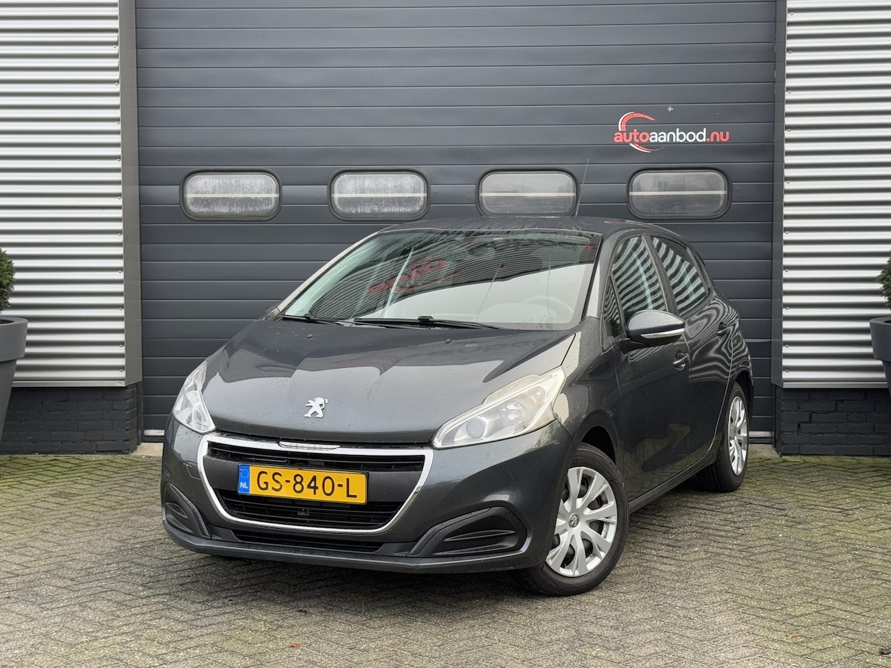 Peugeot 208 - 1.2 PureTech Active Uniek!! | Automaat | Cruise Control | Airco | Elektrische Ramen | - AutoWereld.nl