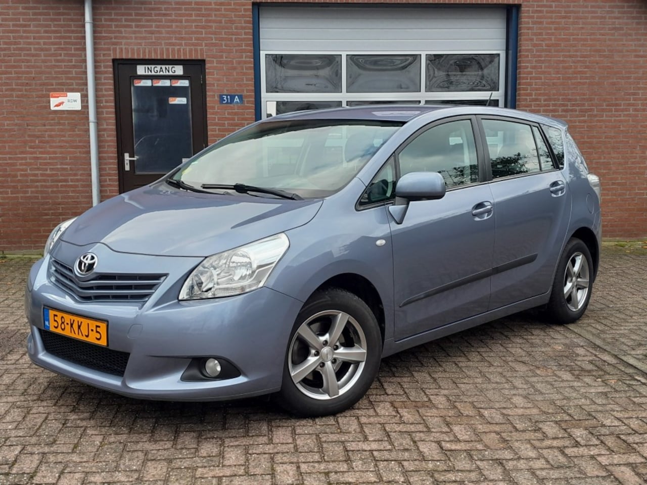 Toyota Verso - 1.8 VVT-i Aspiration Clima Cruise NL-auto Trekhaak - AutoWereld.nl