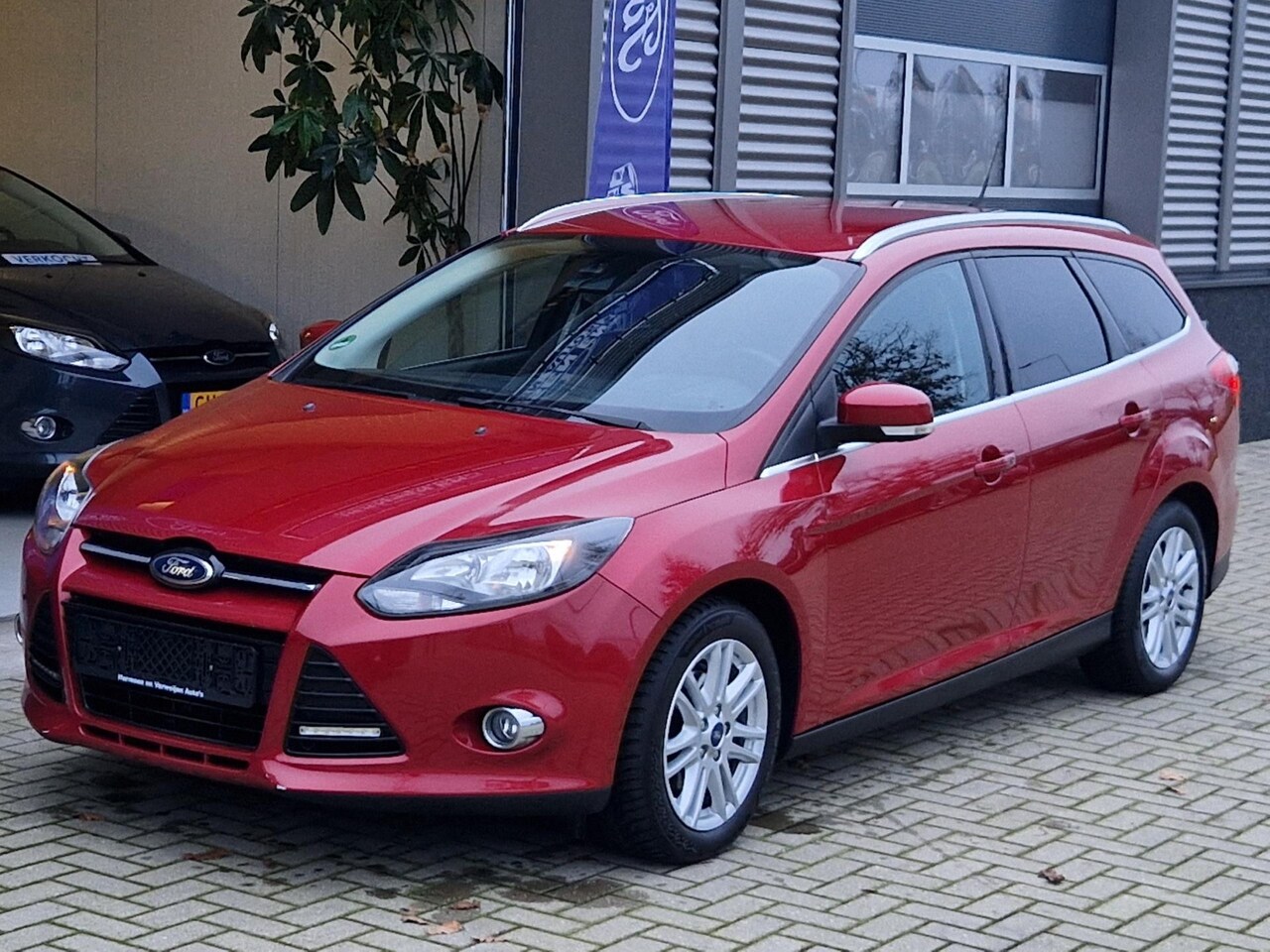 Ford Focus Wagon - 1.0 EcoBoost 125pk Titanium nw. distributie! - AutoWereld.nl