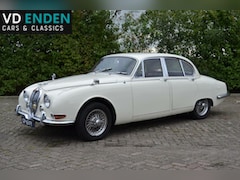 Jaguar S-type - Saloon