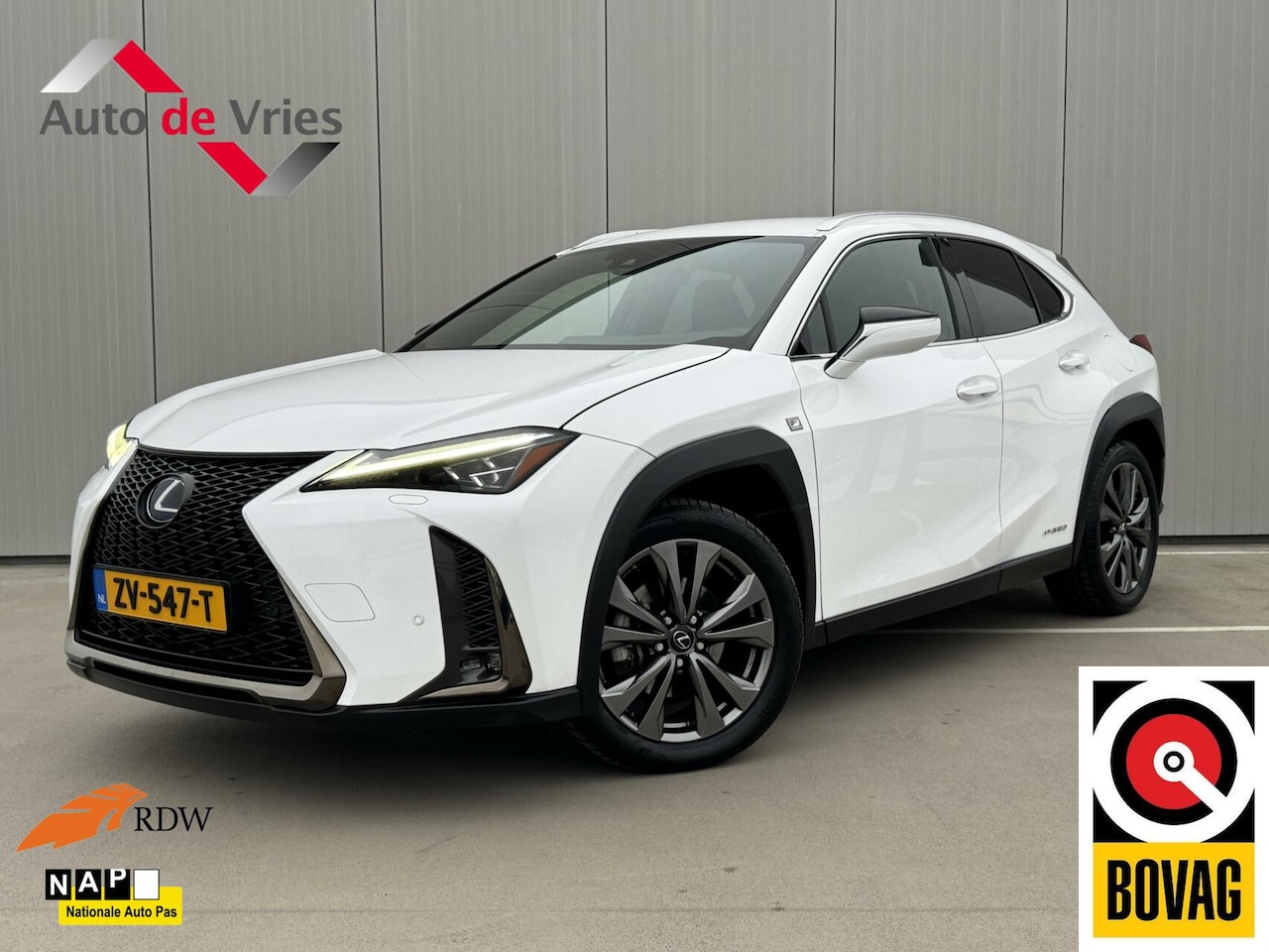 Lexus UX - 250h F Sport Line|NL-Auto|Navi|LED|Apple CarPlay - AutoWereld.nl