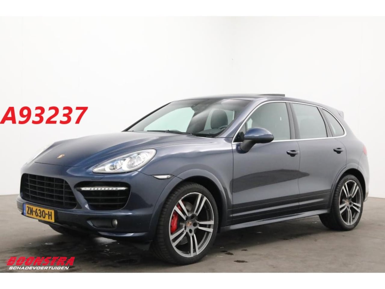 Porsche Cayenne - Turbo 4.8 Turbo Pano PASM PDCC Sport Design Memory Bose Camera AHK 99.912 km! - AutoWereld.nl