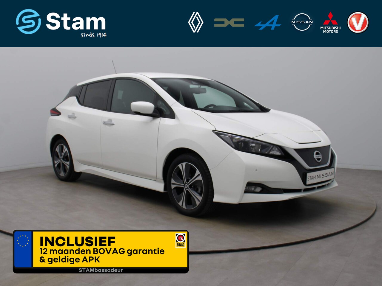 Nissan LEAF - N-Connecta 40 kWh 360° Camera | Adapt. cruise | Navi | Stoel-/stuurverwarming - AutoWereld.nl