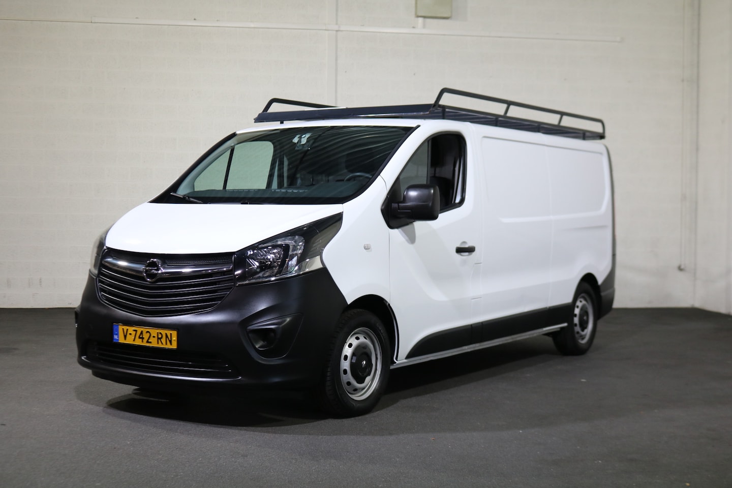 Opel Vivaro - 1.6 CDTI L2 H1 Airco Imperiaal Trekhaak Camera - AutoWereld.nl