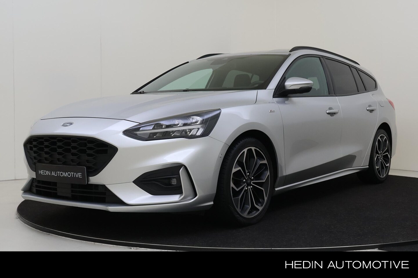 Ford Focus Wagon - 1.0 EcoBoost ST Line Business | Winter Pack | Parking Pack | Design Pack 2 | Audio-pakket - AutoWereld.nl