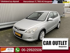 Hyundai i30 - 1.4i Dynamic Luxe 5-Drs, A/C, LM, Afnb.Trekhaak & Nieuwe APK – Inruil Mogelijk –