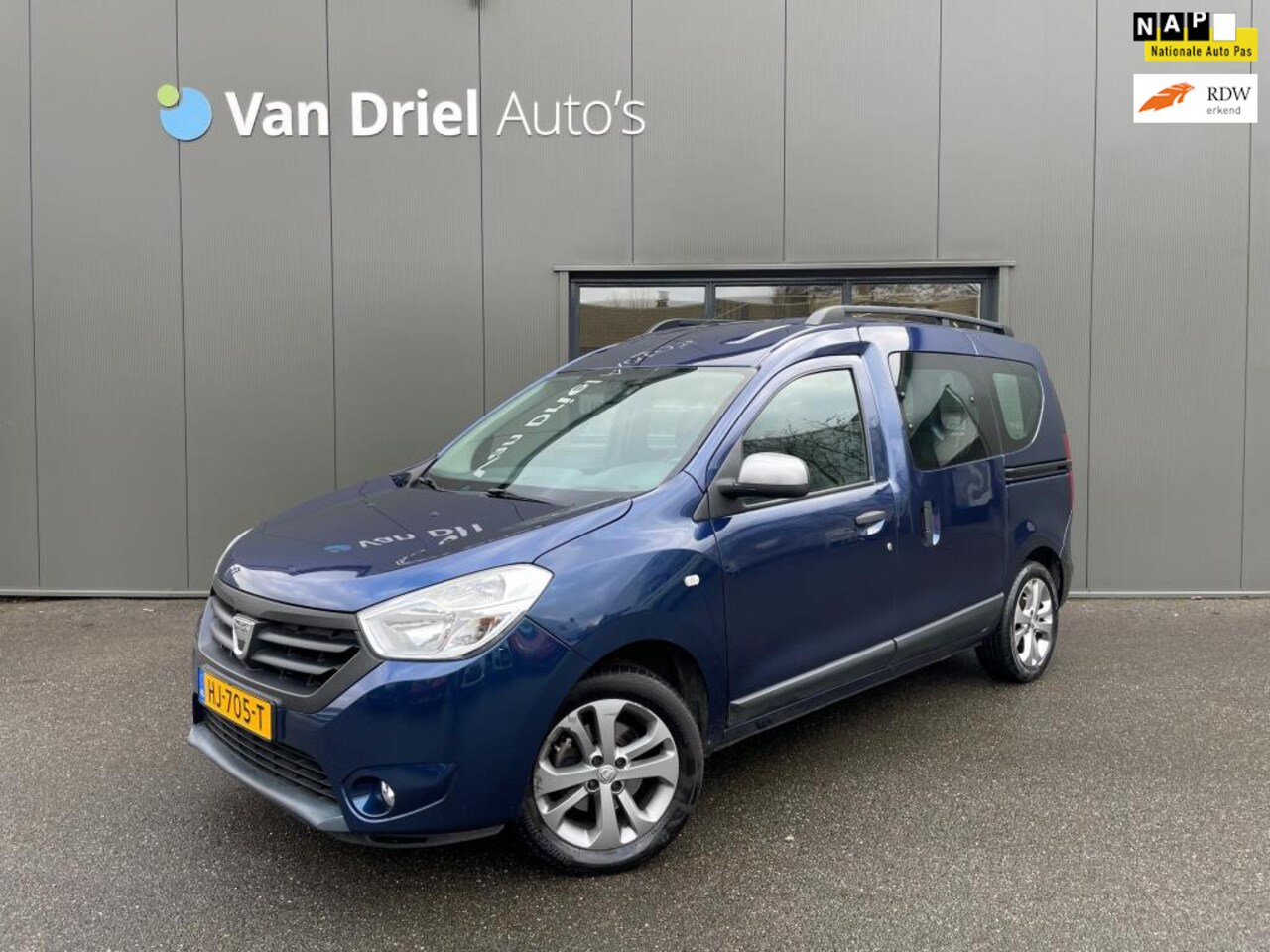 Dacia Dokker - TCe 115 10th Anniversary / Airco / Dealer onderhouden! - AutoWereld.nl